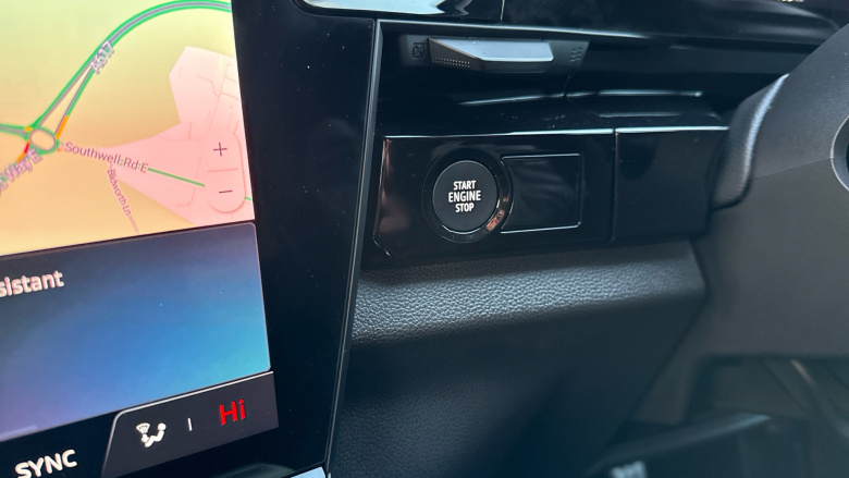 Renault Austral E-Tech FHEV Iconic Esprit Alpine 5dr Auto 4C Hybrid Estate